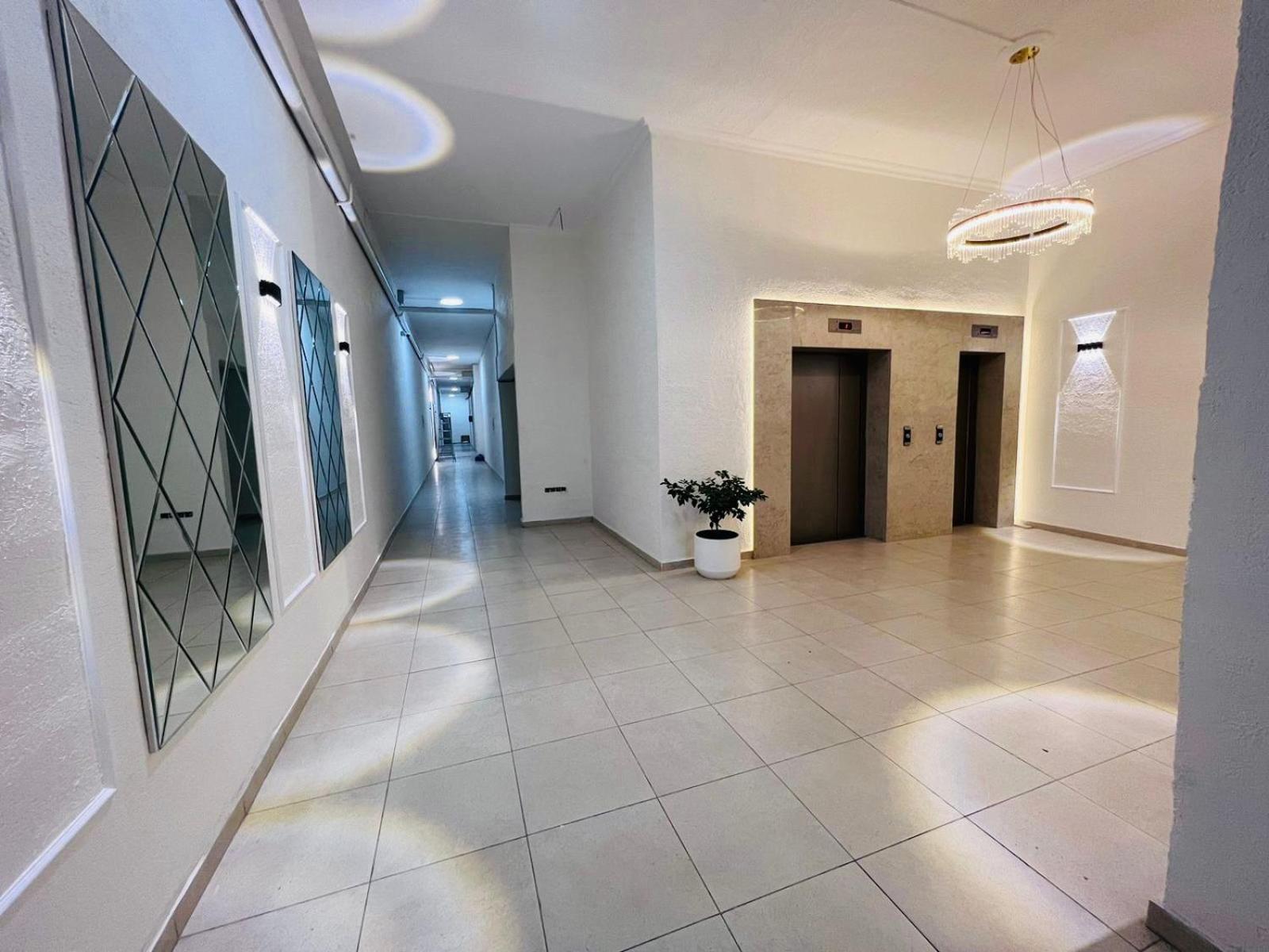 Paradise Apartment Batumi Exterior photo