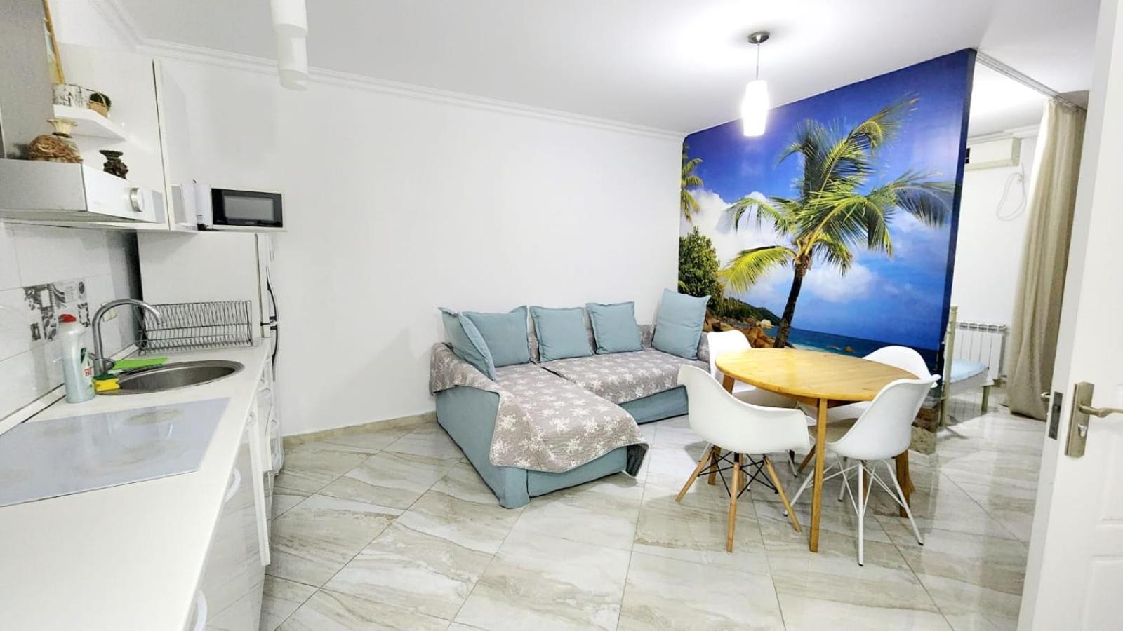 Paradise Apartment Batumi Exterior photo